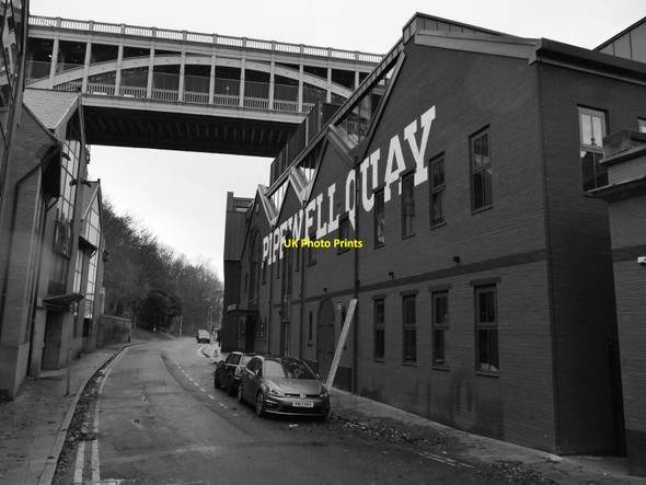 Photo 6"x4" Pipewell Quay, Gateshead Newcastle upon Tyne c2021