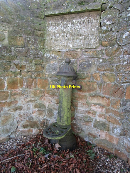Photo 6"x4" Village pump, Owston Owston\/SK7707 c2021