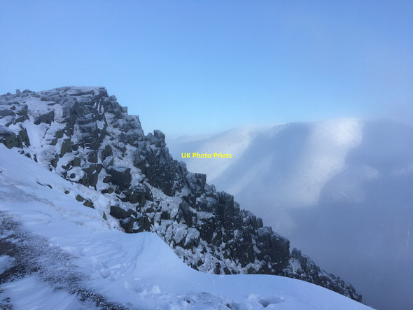 Photo 6"x4" Cliffs near the summit of Sgor Gaoith Sgor Gaoith c2020