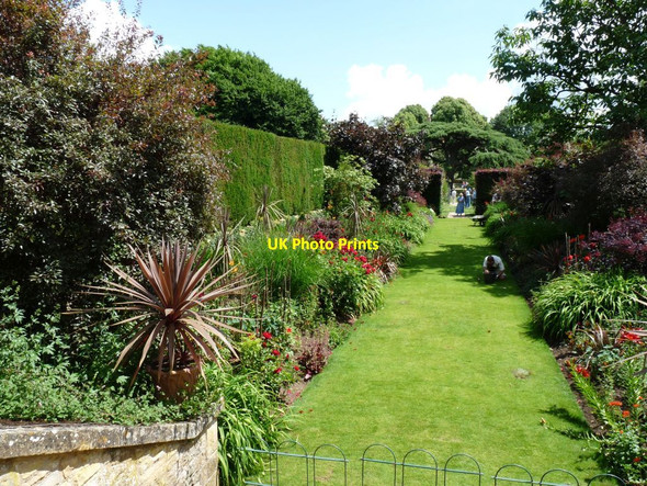 Photo 6"x4" Hot borders at Hidcote Hidcote Bartrim c2010