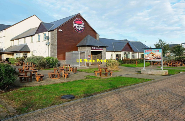Photo 6"x4" The Harbour (Brewers Fayre) (1), Alexandra Pier, Rodgers Quay, Carrickfergus, N. Ireland Carrickfergus c2021