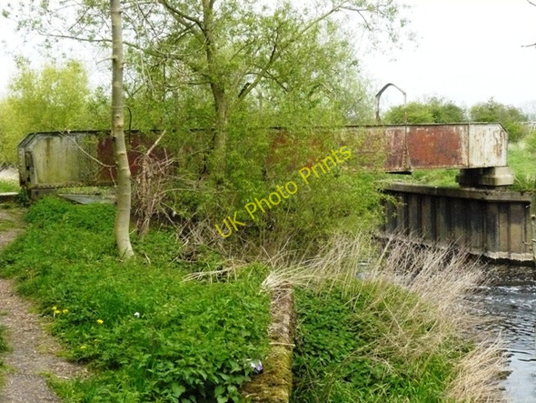 Photo 6"x4" Loughborough footbridge over the Soar Loughborough c2009