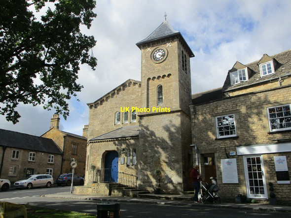 Photo 6"x4" Stow Methodist church Stow-on-the-Wold c2021