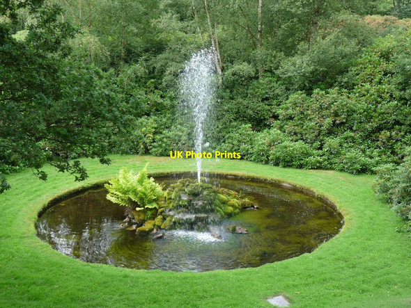 Photo 6"x4" Fountain at Dunham Massey Dunham Town c2010