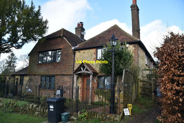 Photo 6"x4" The Oast Cottage Pains Hill\/TQ4151 c2021