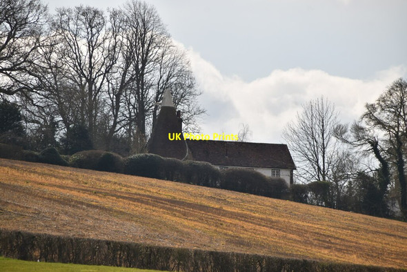 Photo 6"x4" Great Broadhurst Farm Oast Witherenden Hill c2021