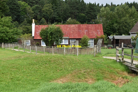 Photo 6"x4" Riverside Cottage Ellan c2021