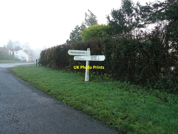 Photo 6"x4" Fingerpost on Church Lane, Nunburnholme Nunburnholme c2021
