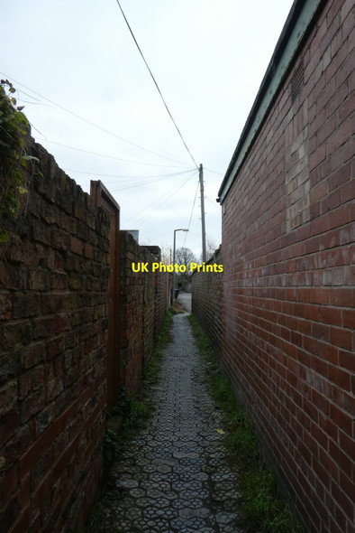 Photo 6"x4" Snicket to Enfield Crescent York\/SE5951 c2021
