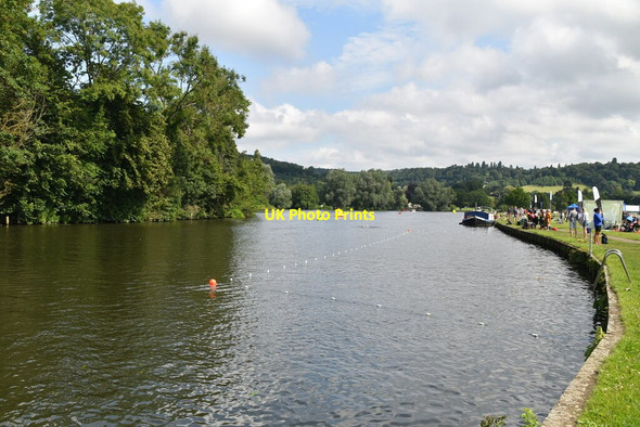 Photo 6"x4" River Thames by Temple Island Henley-on-Thames c2021