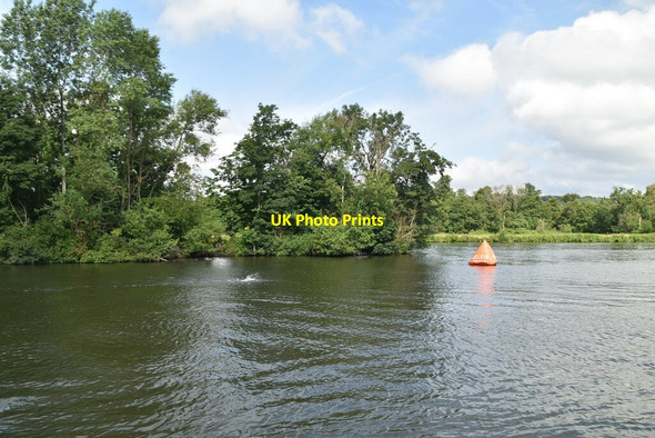 Photo 6"x4" Temple Island Henley-on-Thames c2021