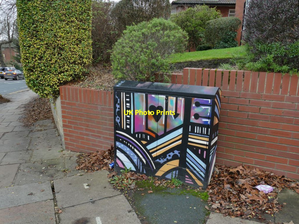 Photo 6"x4" Painted cabinet on the corner of Garmont Road Leeds\/SE3034 c2022