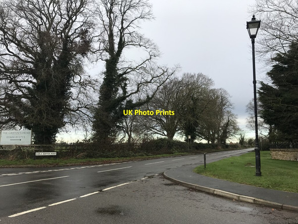 Photo 6"x4" Junction with Earls Barton Road Mears Ashby c2022