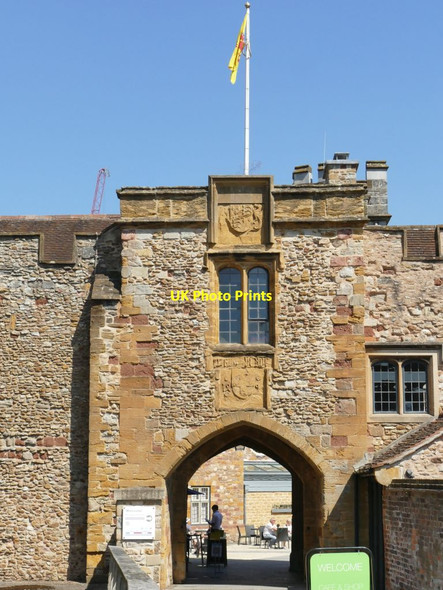Photo 6"x4" Taunton Castle entrance Taunton\/ST2324 c2021