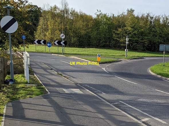 Photo 6"x4" National Speed Limit sign, Grove Lane, Great Oldbury, Gloucestershire Chipmans Platt c2021