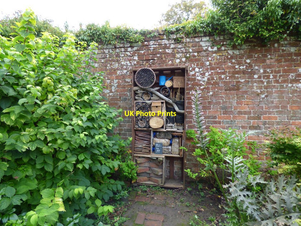 Photo 6"x4" Insect house set in the wall Croft\/SO4565 c2016