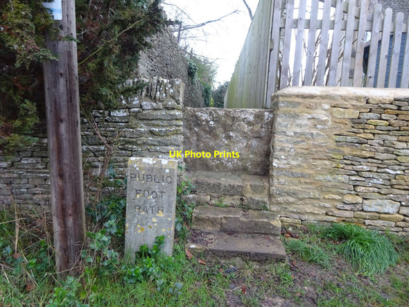 Photo 6"x4" Stone Stile, Ampney Crucis Hilcot End c2022