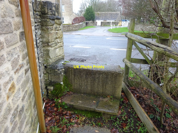 Photo 6"x4" Stone Stile, Ampney St Peter Ampney St Peter c2022