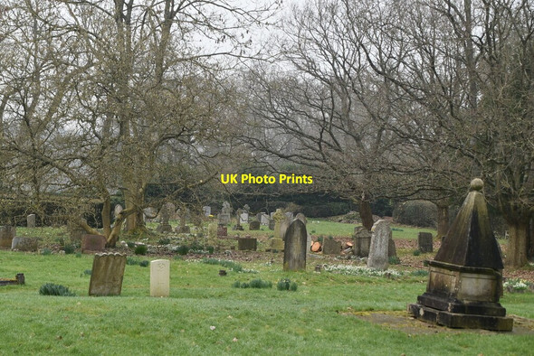Photo 6"x4" Graveyard, St Katharine's Knockholt c2021 P1