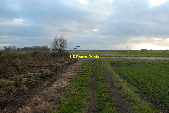 Photo 6"x4" Path onto the airfield Burn\/SE5928 c2022