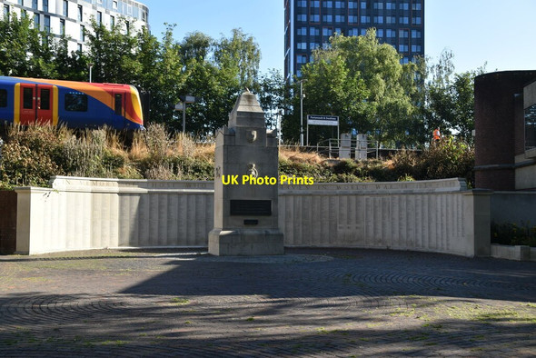 Photo 6"x4" Portsmouth War Memorial Portsmouth\/SU6501 c2021