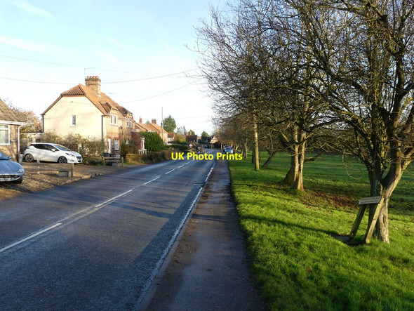 Photo 6"x4" East on Thorpe Market Road in Roughton Roughton\/TG2137 c2022