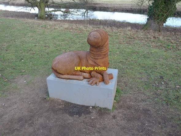 Photo 6"x4" Wooden carving Atcham c2012