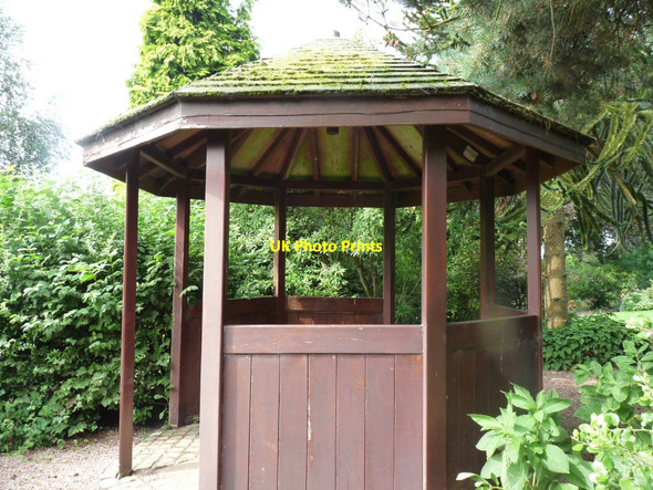 Photo 6"x4" The Summerhouse Blackbrook\/SJ7639 c2013