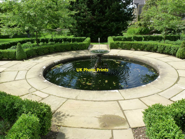 Photo 6"x4" Formal garden with fountain Brymbo\/SH8071 c2012