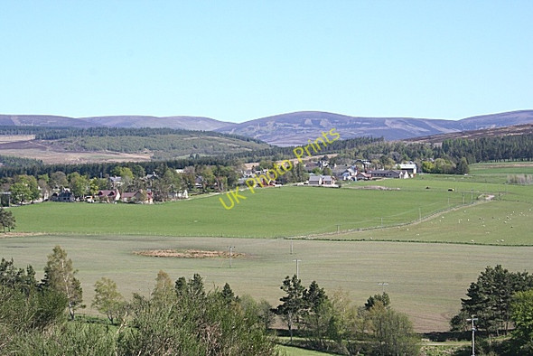 Photo 6"x4" Tomintoul from Victor Gaffney's Cairn Tomintoul\/NJ1618 c2009