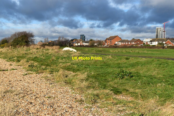 Photo 6"x4" Behind the beach, Weston Shore Woolston\/SU4310 c2022