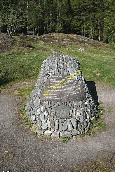 Photo 6"x4" Interpretation at the Roches Moutonn\u00c3\u00a9es Dulnain Bridge c2009