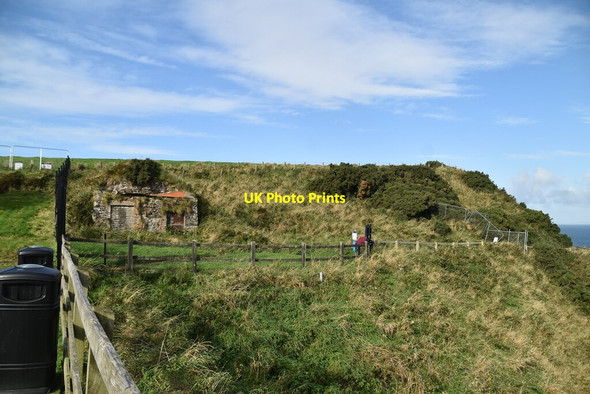 Photo 6"x4" Cliff top near Kinbane Castle Ballycastle\/D1140 c2021