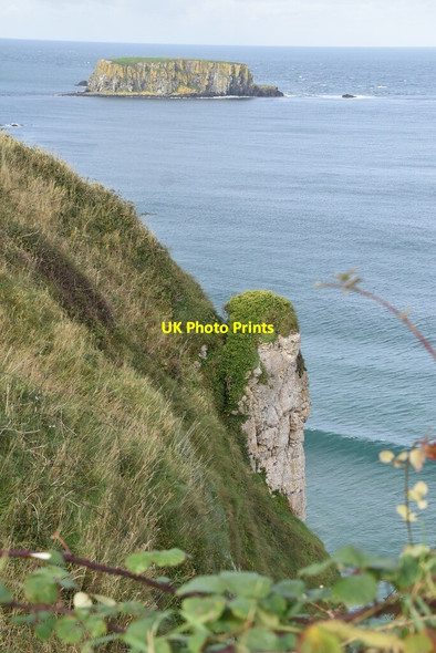 Photo 6"x4" Coastal pillar and Sheep Island Ballintoy c2021