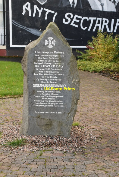 Photo 6"x4" The Peoples Prist Memorial Londonderry\/C4316 c2021