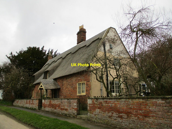 Photo 6"x4" The Thatched House, High Toynton Horncastle\/TF2669 c2022