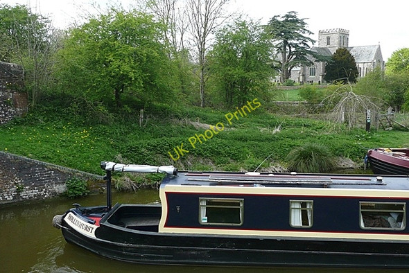 Photo 6"x4" Bedwyn Church Bridge Great Bedwyn c2009
