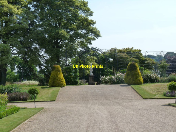 Photo 6"x4" The entrance to the Trellis Walk Knowl Wall c2014