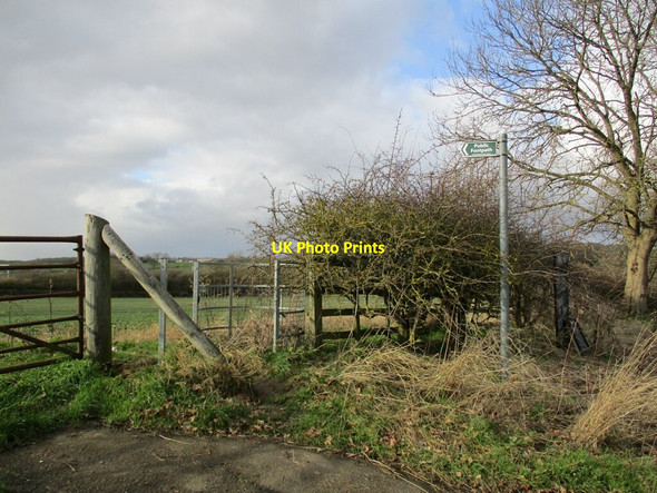 Photo 6"x4" The beginning of a footpath from Melton Road to Widmerpool Hickling Pastures c2022