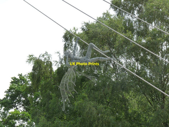 Photo 6"x4" Wire sculpture of a fairy Knowl Wall c2014