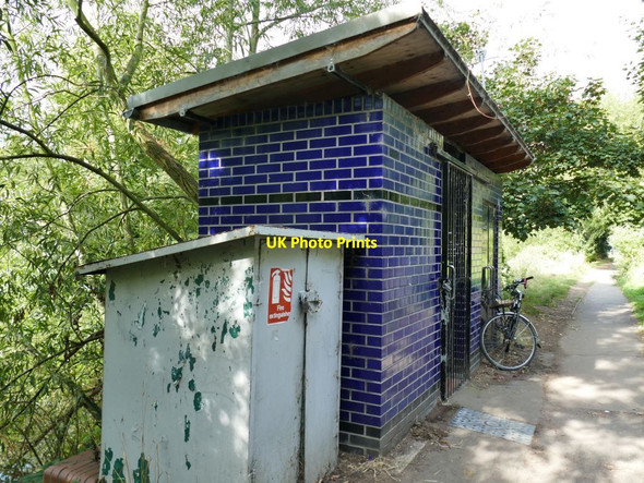 Photo 6"x4" Sanitation station by the Oxford Canal Oxford\/SP5106 c2021