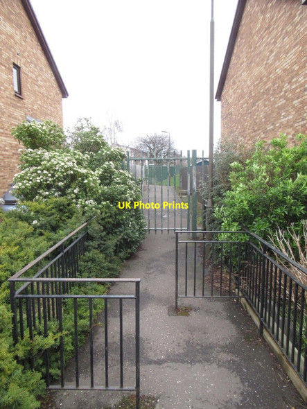 Photo 6"x4" Path into Stoneyhill Primary School Musselburgh c2022
