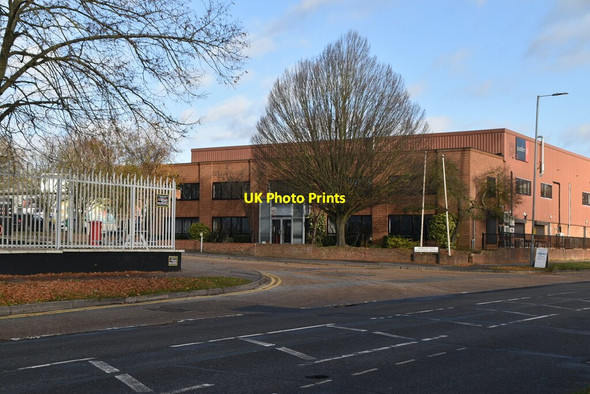 Photo 6"x4" Oakwood Hill Industrial Estate Loughton\/TQ4396 c2021 P1