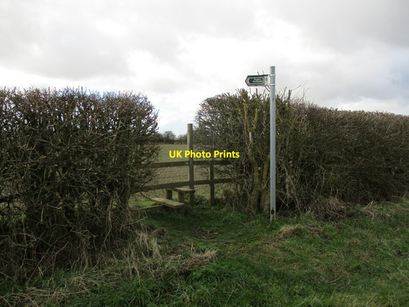 Photo 6"x4" The beginning of a footpath to Greetham Thistleton\/SK9117 c2022