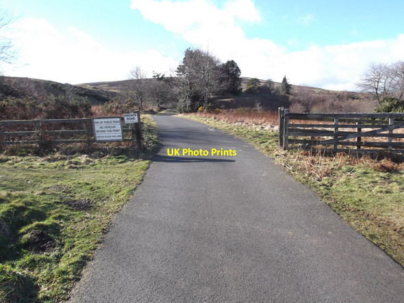 Photo 6"x4" End of the public road Akeld c2022