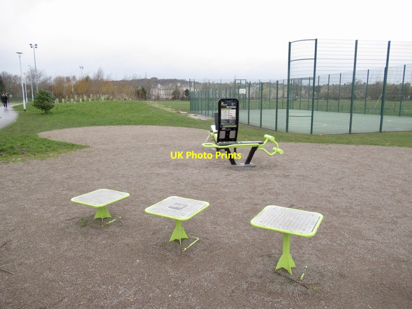 Photo 6"x4" Outdoor gym, Saughton Park Craiglockhart c2022