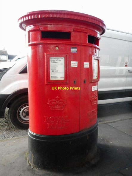Photo 6"x4" Double pillar box Eaglesham c2022