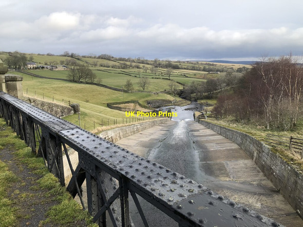 Photo 6"x4" Hury Reservoir Spillway East Briscoe c2022