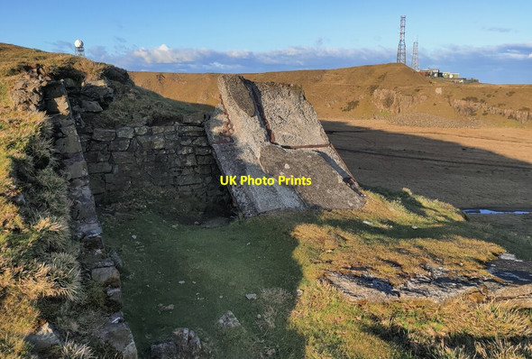 Photo 6"x4" Derelict building on Titterstone Clee Hill Dhustone c2022