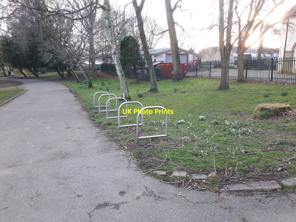 Photo 6"x4" Cycle stands in Potternewton Park Leeds\/SE3034 c2022